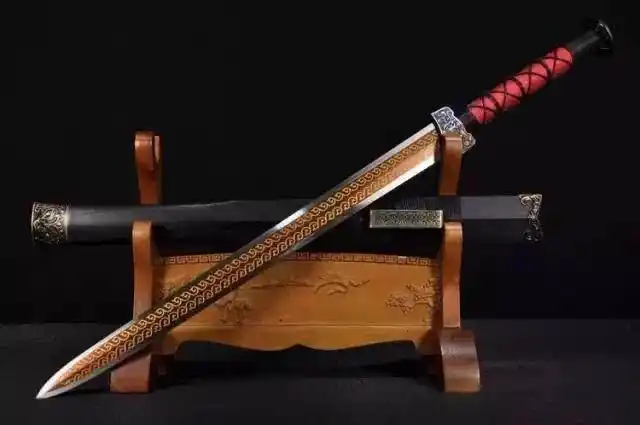 霸气还是违和?海军军官配发汉剑