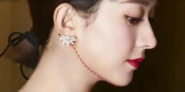 艾瑞巴蒂!看到明星侧颜杀,有没有心动于那一条完美的下颌线?