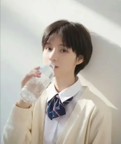 圆脸居然也能剪的短发发型