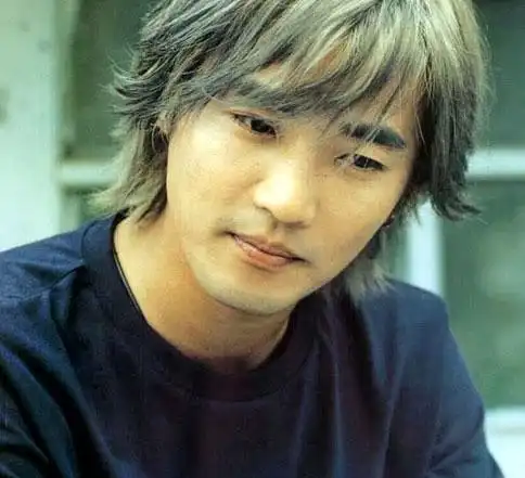 主演安在旭艺术照