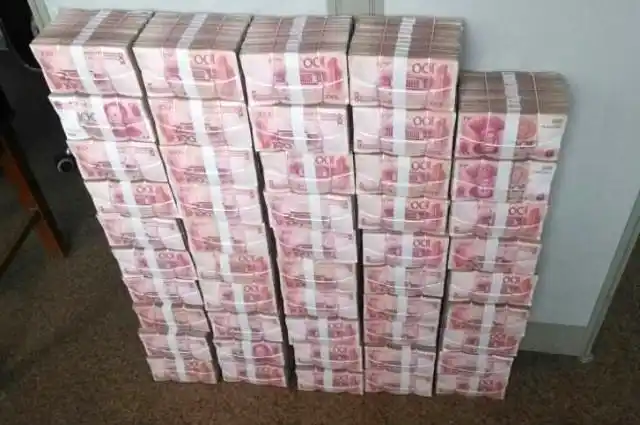 在银行存500万只吃利息能满足什么样的生活看完明白了