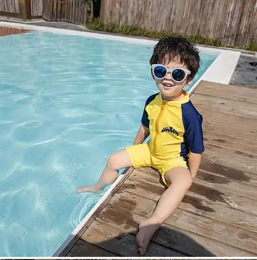 儿童泳衣男童防晒宝宝婴儿连体游泳衣速干泳池男孩分体沙滩裤度假b 黄