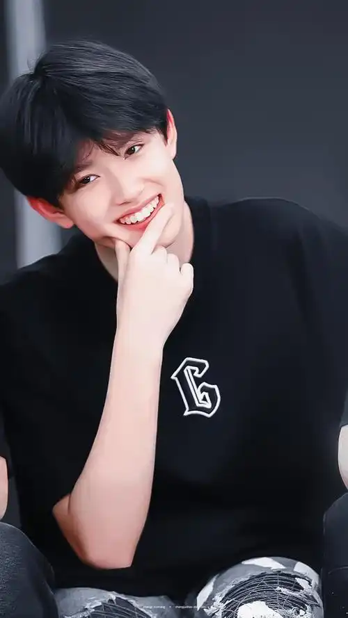 张极,2007年2月3日出生于江苏常州,是个快16岁的