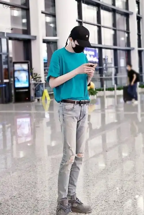 摩登翘臀刘长腿!(个人偏好向刘宇宁腿楼)