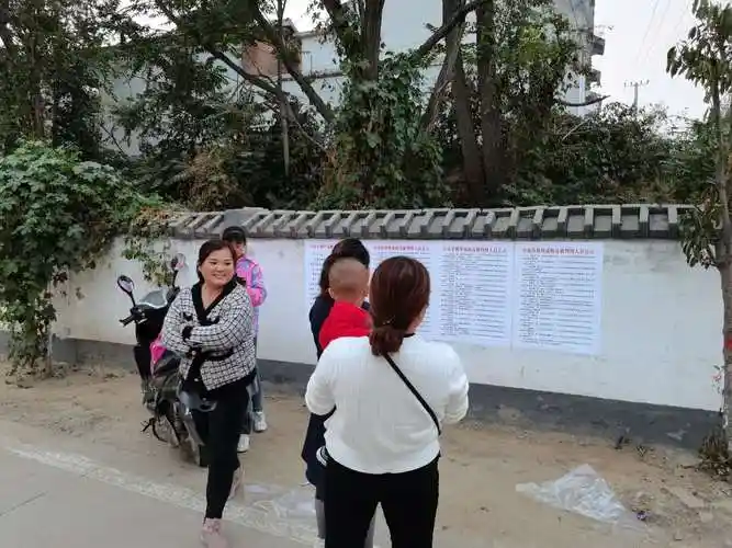 张贴台前县籍外流贩毒判刑人员公示