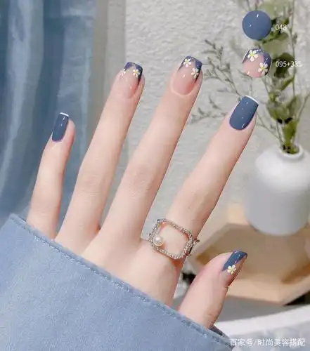 你觉得夏天应该是什么颜色的?#美甲,夏天必做显白超清新