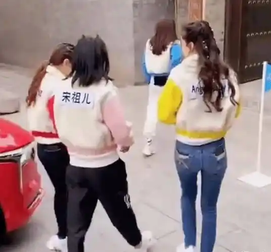 《奔跑吧》最新路透,邓紫棋宋祖儿强势加盟,还有《浪姐》成员!