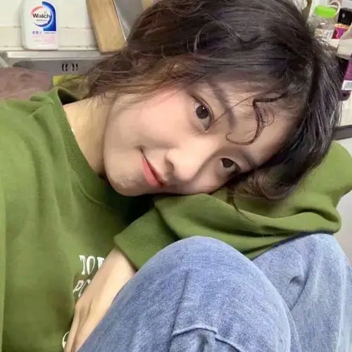 微信深沉成熟性感女头_微信头像_微茶网