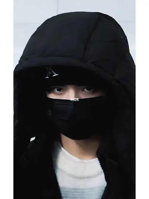 92,大黑狗狗,汪汪汪～#刘耀文  #时代少年团刘耀文  #狗狗  #狼王