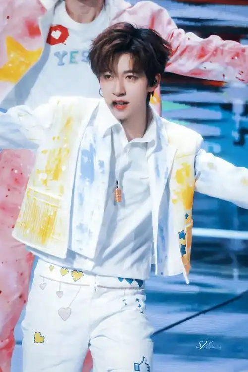 贺峻霖2024 霖声漫漫扬四海