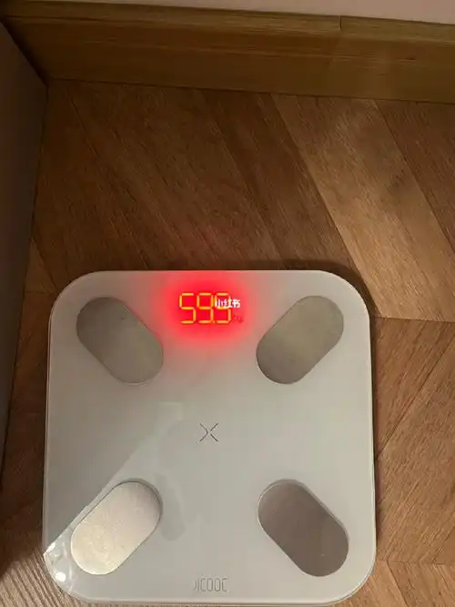 这几个月都在和1-2公斤死磕,往往复复好难01随性不记录不称体重了