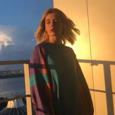 欧美原宿ins女头像高清个性好看ins欧洲超好看的女生图片