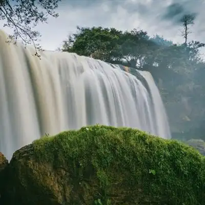 高清好看的真实山水瀑布头像图片