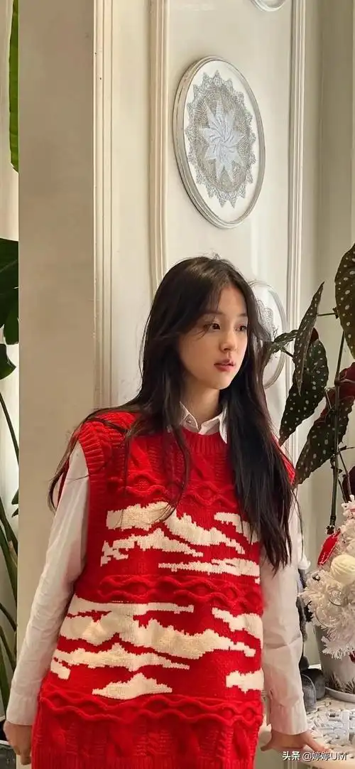 顾语涵壁纸晨光明媚如花笑靥