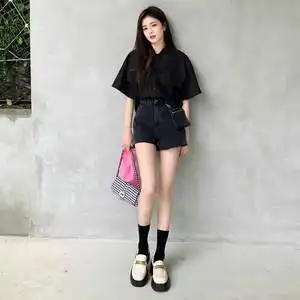 明星白鹿同款衣服女春季新气质白色条纹西装外套黑色背心短裤套装