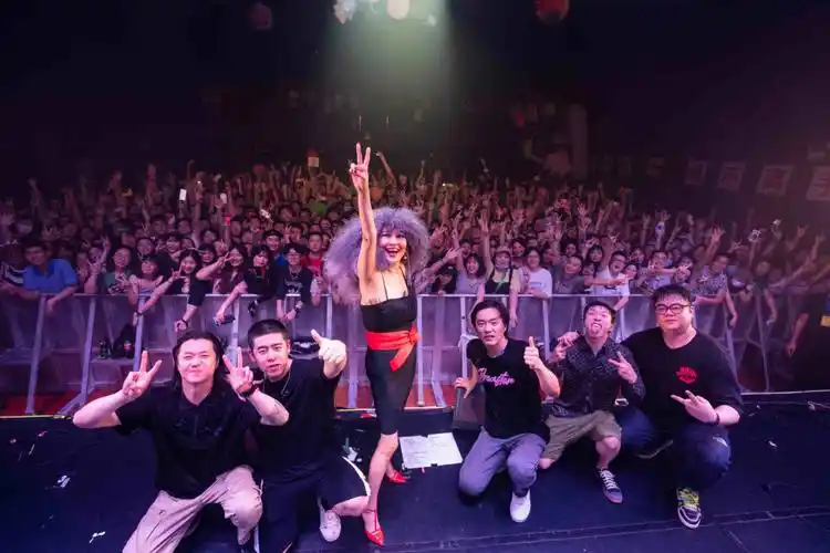 张蔷live后劲好大现在看视频还是很激动