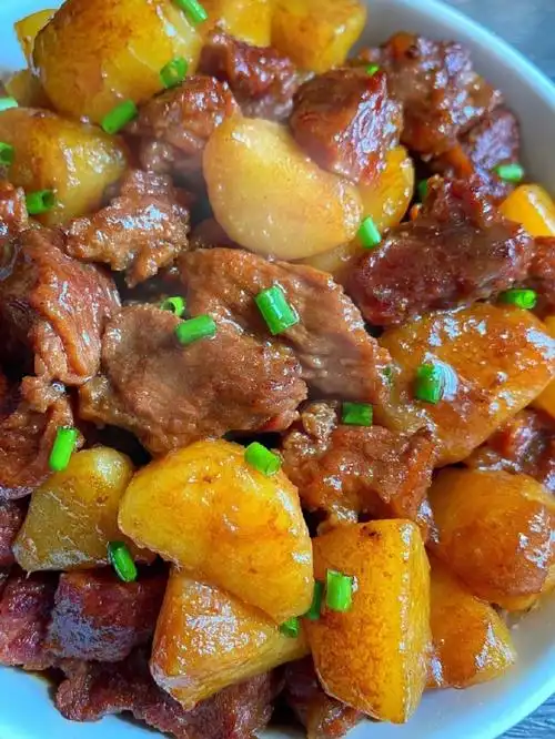 牛肉顿土豆味道一绝