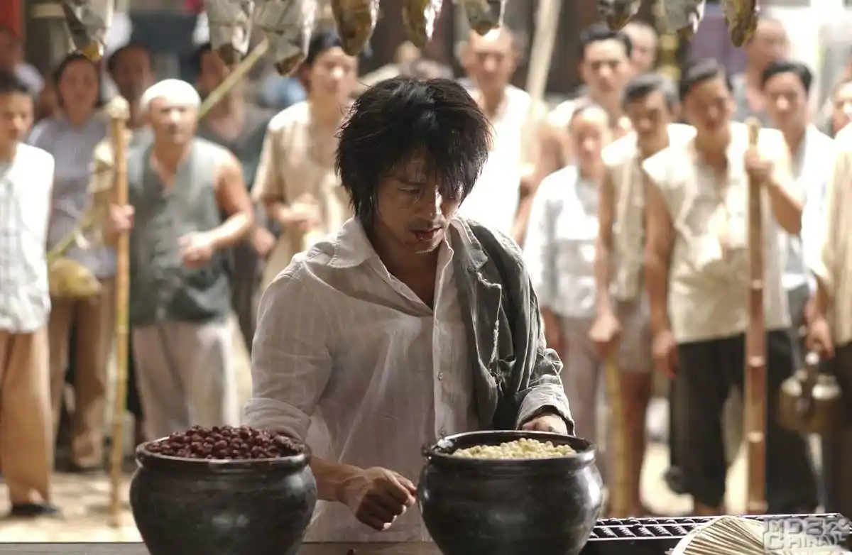 p>《功夫》是由 a target="_blank" href="/item/周星驰/169917"