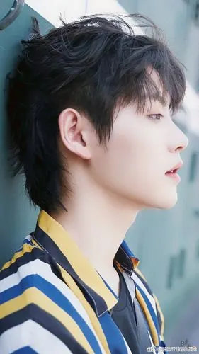 追光的人肖宇梁侧颜杀