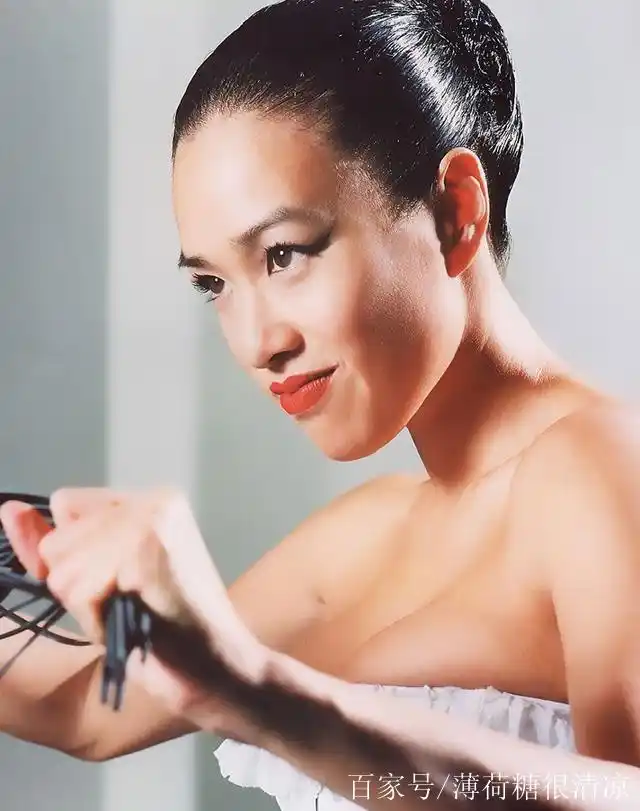 钟丽缇年轻时美若天仙,网友:性感尤物名不虚传