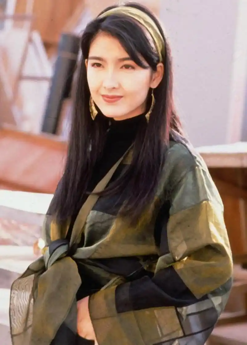 有ps的年代,网友:果然是玉女掌门人】周慧敏,1967年11月10日生于香港