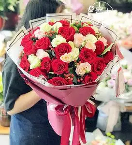 【19支玫瑰花束图片】19支玫瑰花束图片大全_q友网