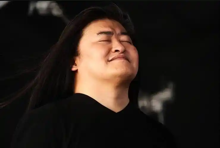 原创9天闪婚婚后却拒绝教育子女刘欢放纵孩子是我一生最大的错