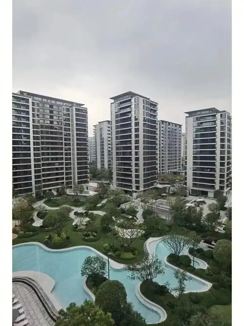 杭州上城区仁恒滨江园193方四房