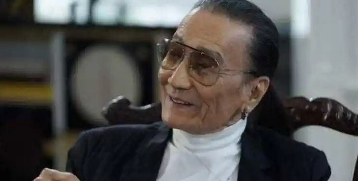 原创谢贤管洪金宝叫小胖成龙称他是个传奇李小龙跟他合照得靠边