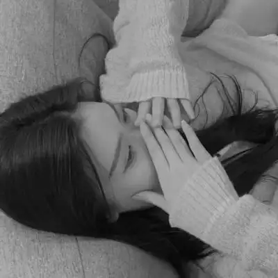 头像黑白系高清女真人