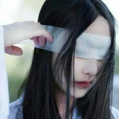 情侣蒙眼头像真人 情侣头像图片大全 -【爱个性】