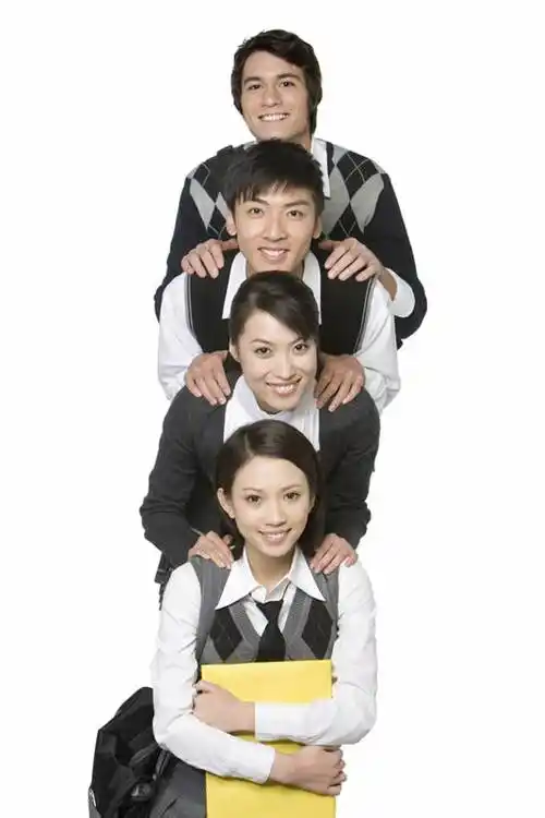 东方人,成年人,四个人,学生,笑,微笑,露齿笑,竖图,留白,抠图,白色背景