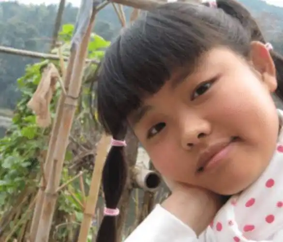 《小兵张嘎》的英子曾被称为最丑童星,16年后模样大变,美到你不敢_王