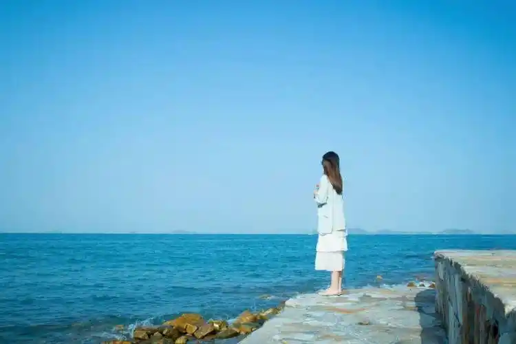 真正有大格局的人:言缓,性柔,德厚_一个人_众人_因为