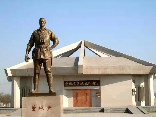 董振堂牺牲后头颅被敌人割下次子91岁时才知道其头颅的埋葬地