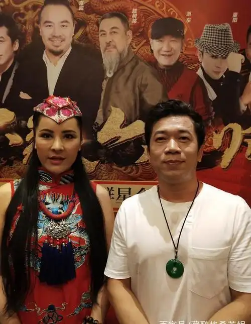 民工歌王陈星:31岁出道成名,38岁皈依三宝,如今沦落直播被气哭