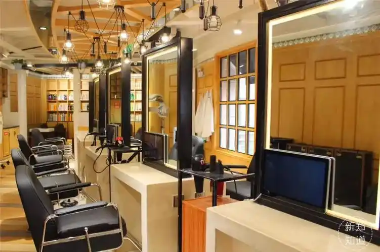 拒绝丑跨年新郑人2折盘这家美发沙龙年末福利大放送打造颜值担当