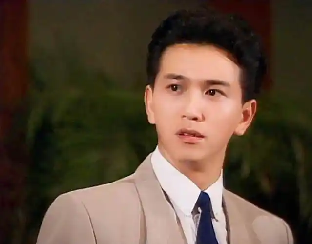 郭羡妮混血港姐嫁河南农村倒贴丈夫3套房将公婆当孩子宠