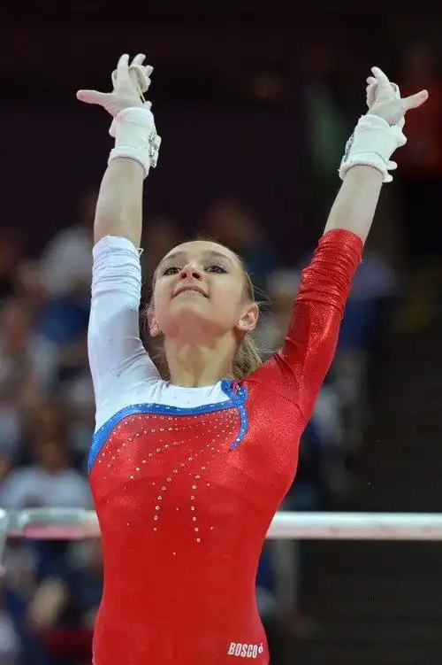 花季正妹科莫娃