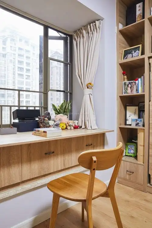 2018温馨美式风格卧室飘窗书桌设计图_装修123效果图