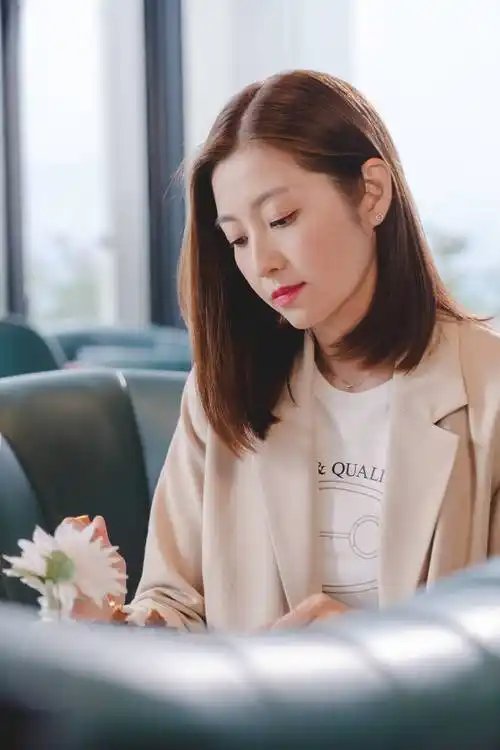 婚后事陈自瑶首当女一号豁出去演一个离婚疯女人