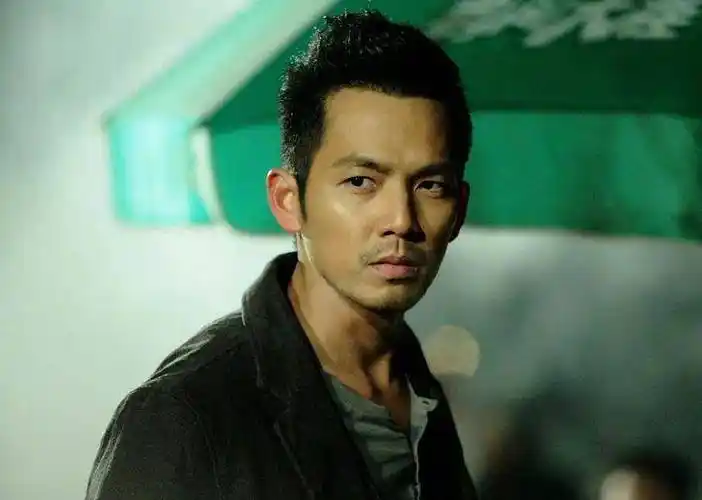 黄奕晒与钟汉良同框照,像"姐弟cp",女方大赞男方"更帅了"_小哇_合作