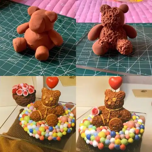 超轻粘土头顶爱心的熊娃娃