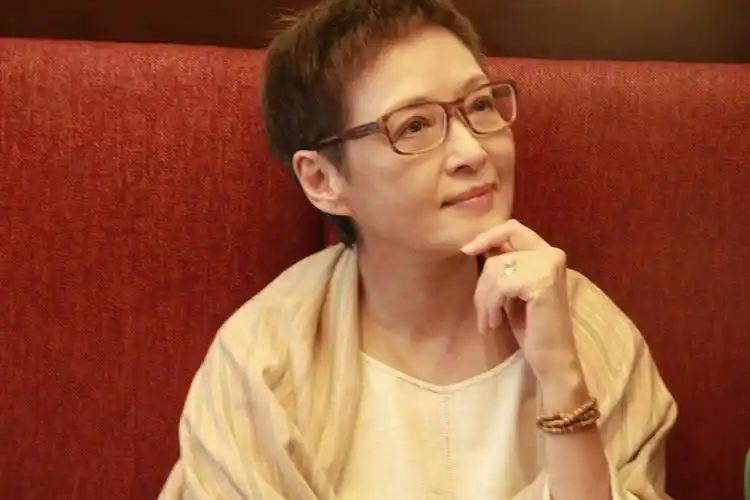 《 49 》《 48 》胡因梦被誉为"七十年代台湾第一美女".