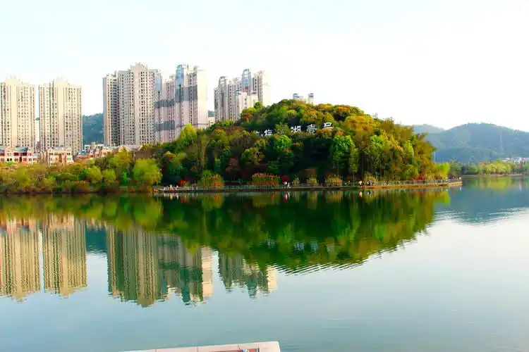 长沙梅溪湖风光