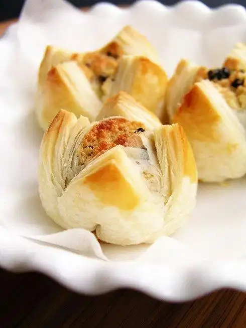 椰蓉开口酥三个要点做出层层分明的酥皮点心