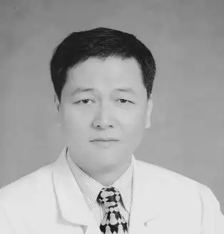 江学庆,男,汉族,在工作中不幸感染新冠肺炎,于2020年3月1日经抢救无效