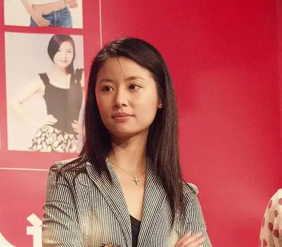 被辱骂"滚出中国"的林心如,终为她的"狂妄自大"付出惨重代价|周杰