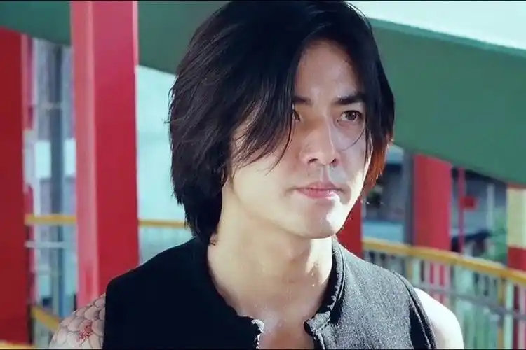 "全世界都不相信你,我大飞相信你"#郑伊健 #古惑仔 #豪横 #影视推荐