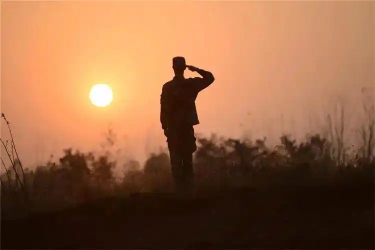 b>清明副刊:左手敬礼的金永继 /b>